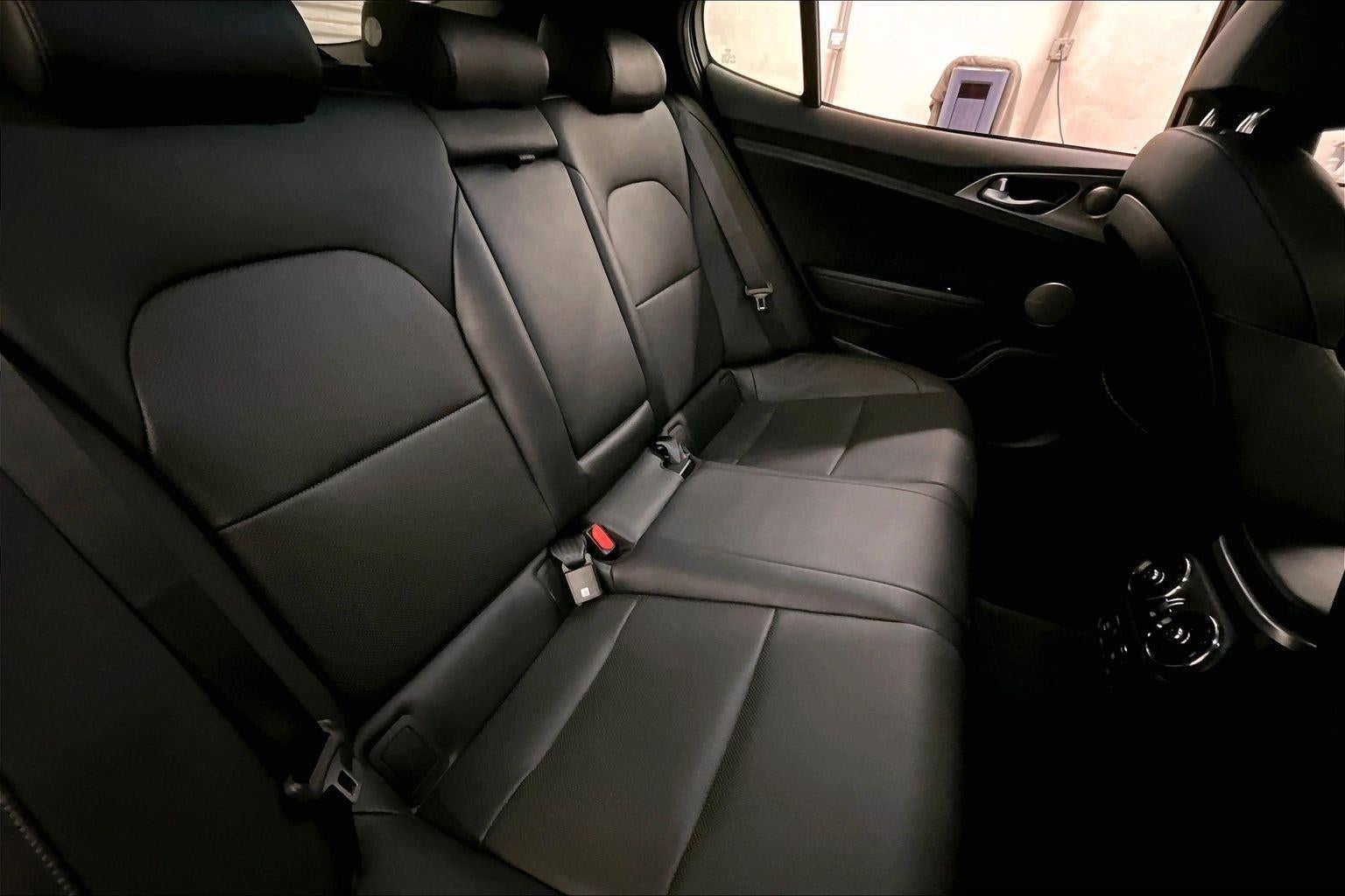 2019 Kia Stinger GT1