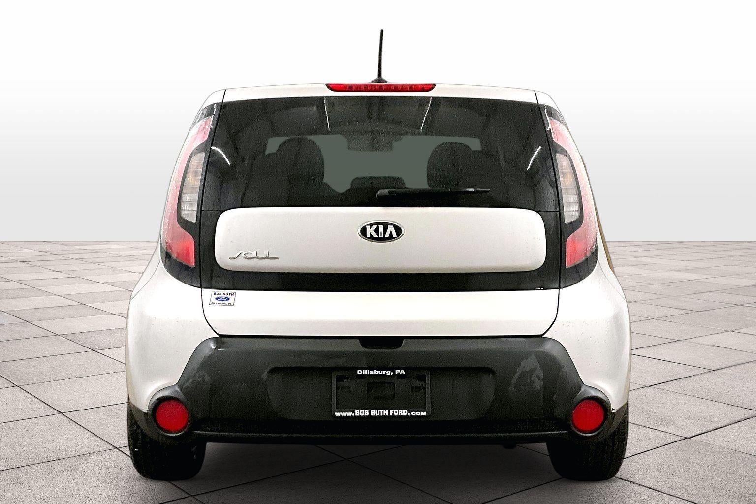 2015 Kia Soul Base
