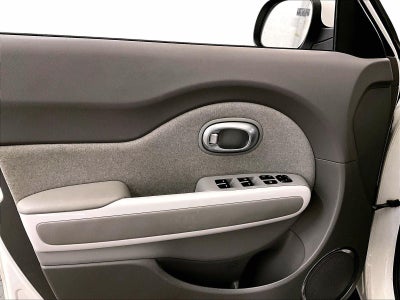 2016 Kia Soul EV Base
