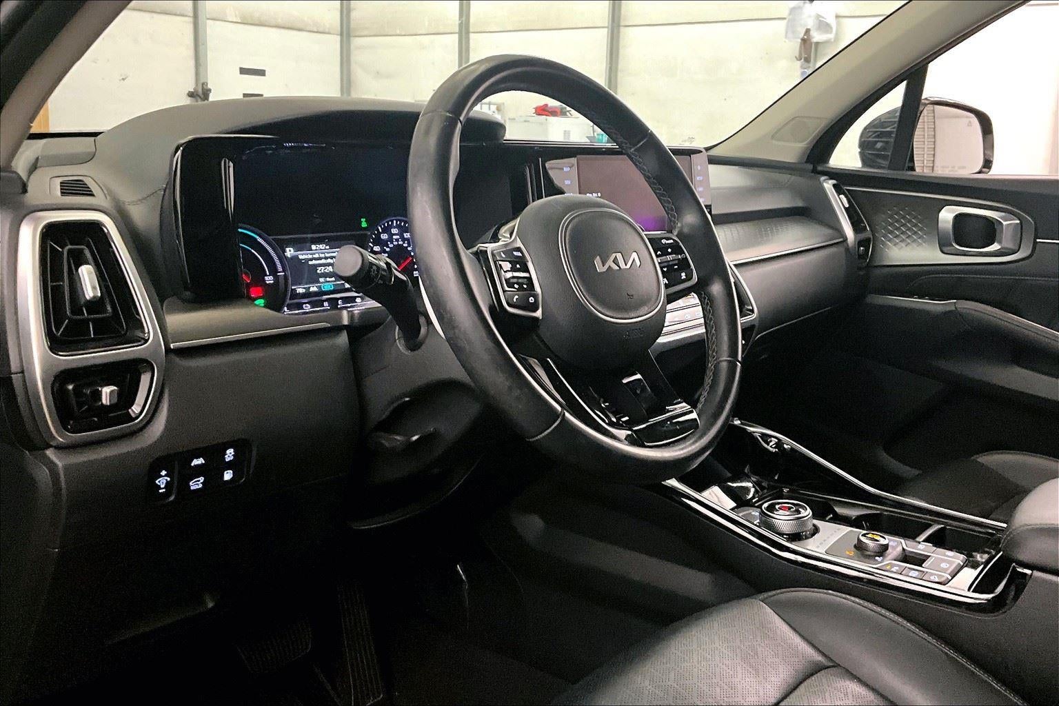 2022 Kia Sorento Plug-In Hybrid SX