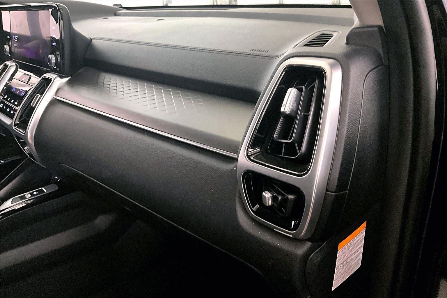 2022 Kia Sorento Plug-In Hybrid SX