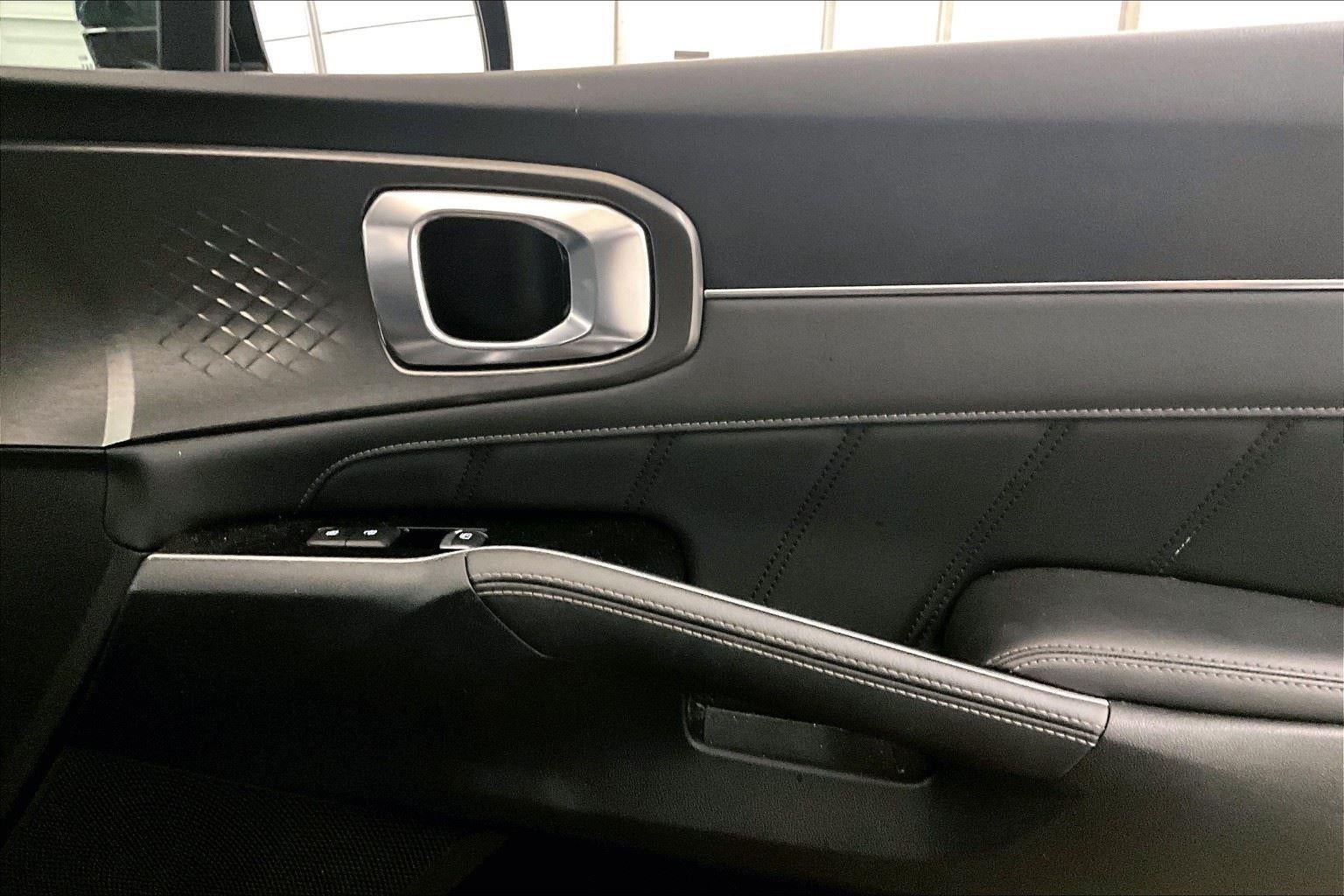 2022 Kia Sorento Plug-In Hybrid SX