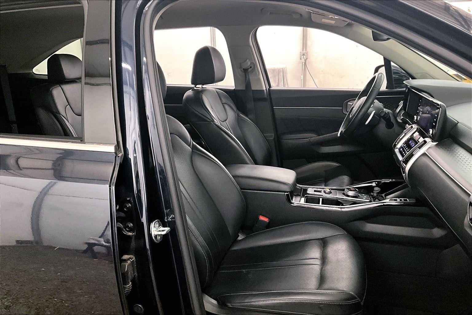 2022 Kia Sorento Plug-In Hybrid SX