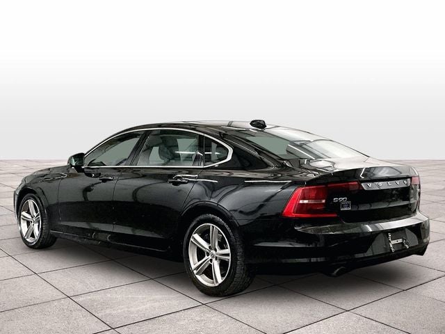 2018 Volvo S90 T5 Momentum