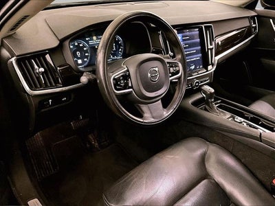 2018 Volvo S90 T5 Momentum