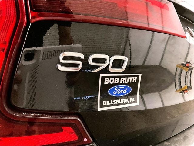 2018 Volvo S90 T5 Momentum