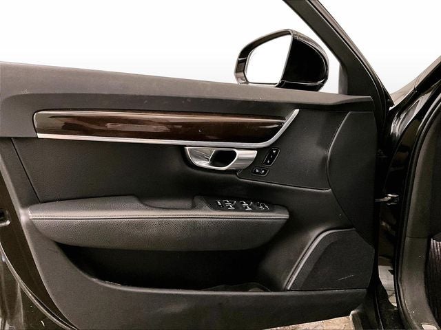 2018 Volvo S90 T5 Momentum
