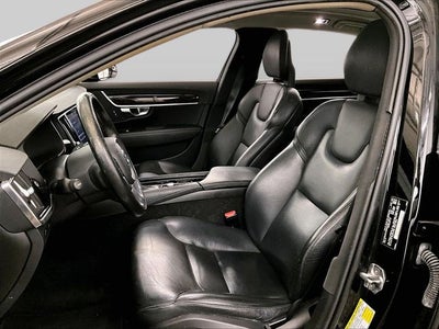 2018 Volvo S90 T5 Momentum
