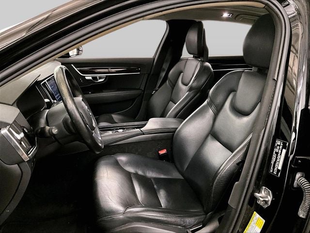 2018 Volvo S90 T5 Momentum