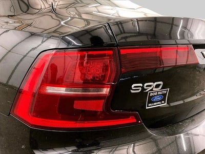 2018 Volvo S90 T5 Momentum