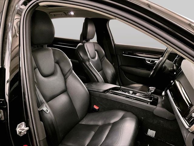 2018 Volvo S90 T5 Momentum