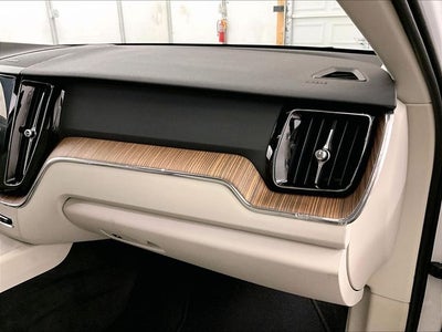 2019 Volvo XC60 Momentum