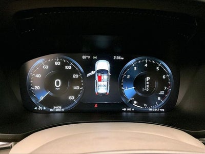 2019 Volvo XC60 Momentum