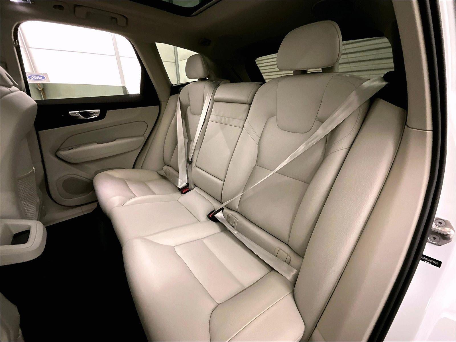2019 Volvo XC60 Momentum