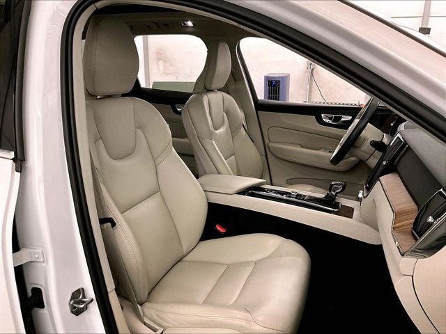 2019 Volvo XC60 Momentum