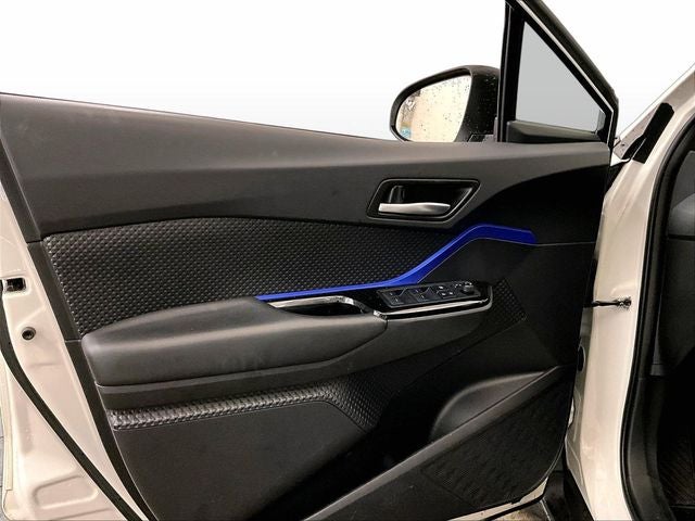 2021 Toyota C-HR XLE