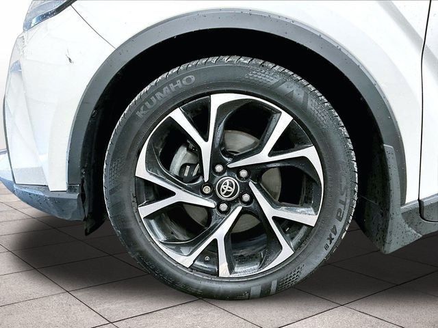 2021 Toyota C-HR XLE