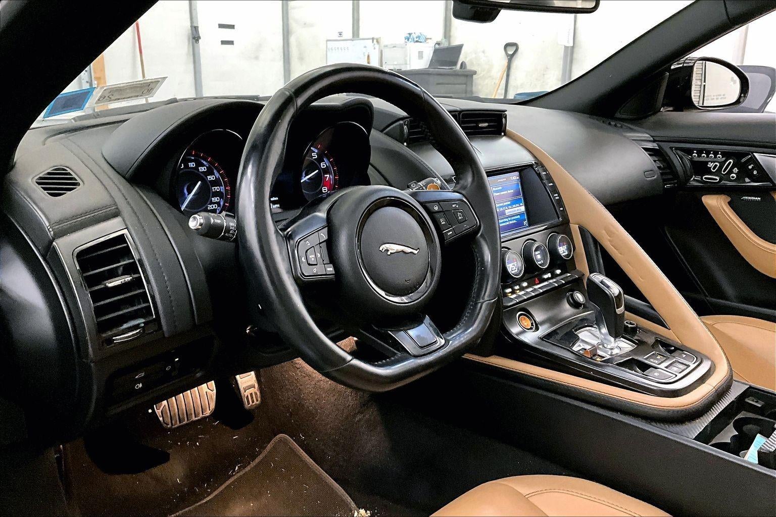 2014 Jaguar F-TYPE V8 S