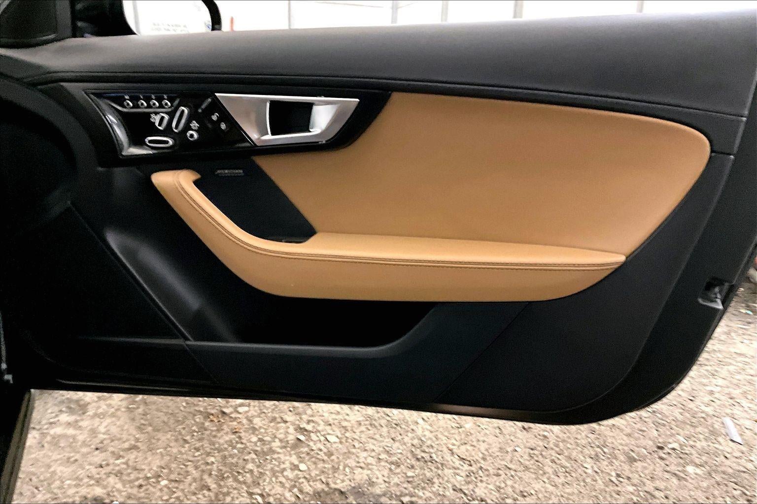 2014 Jaguar F-TYPE V8 S