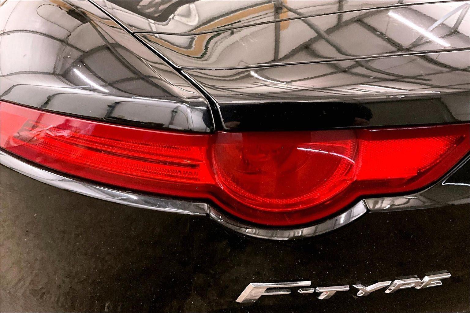 2014 Jaguar F-TYPE V8 S