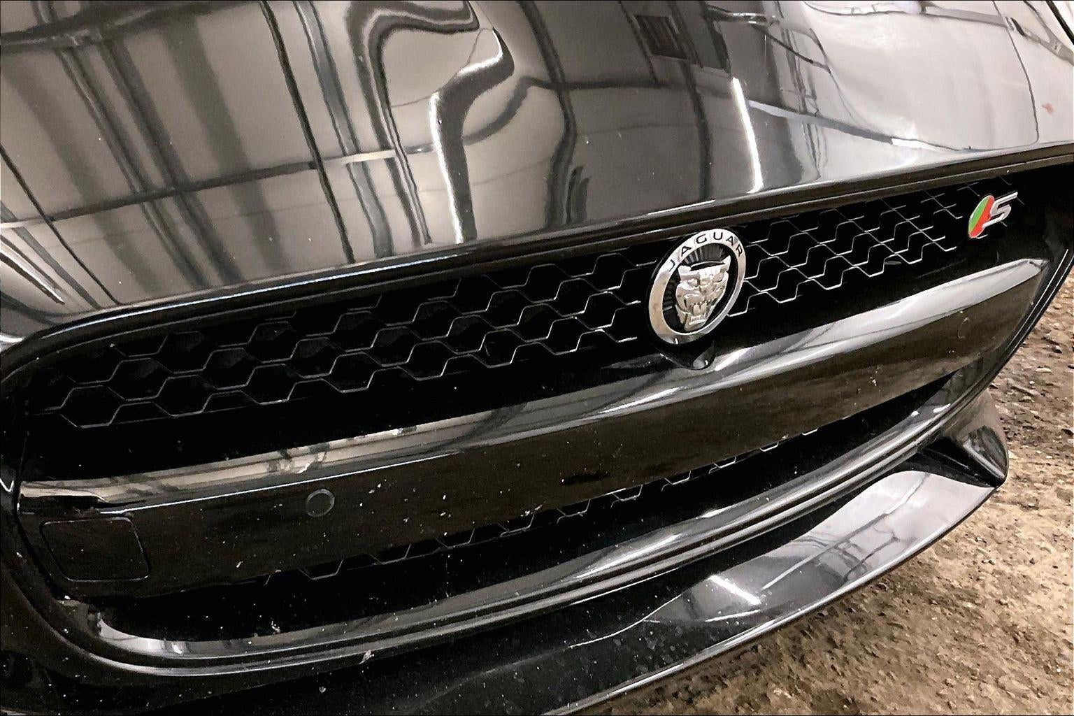 2014 Jaguar F-TYPE V8 S