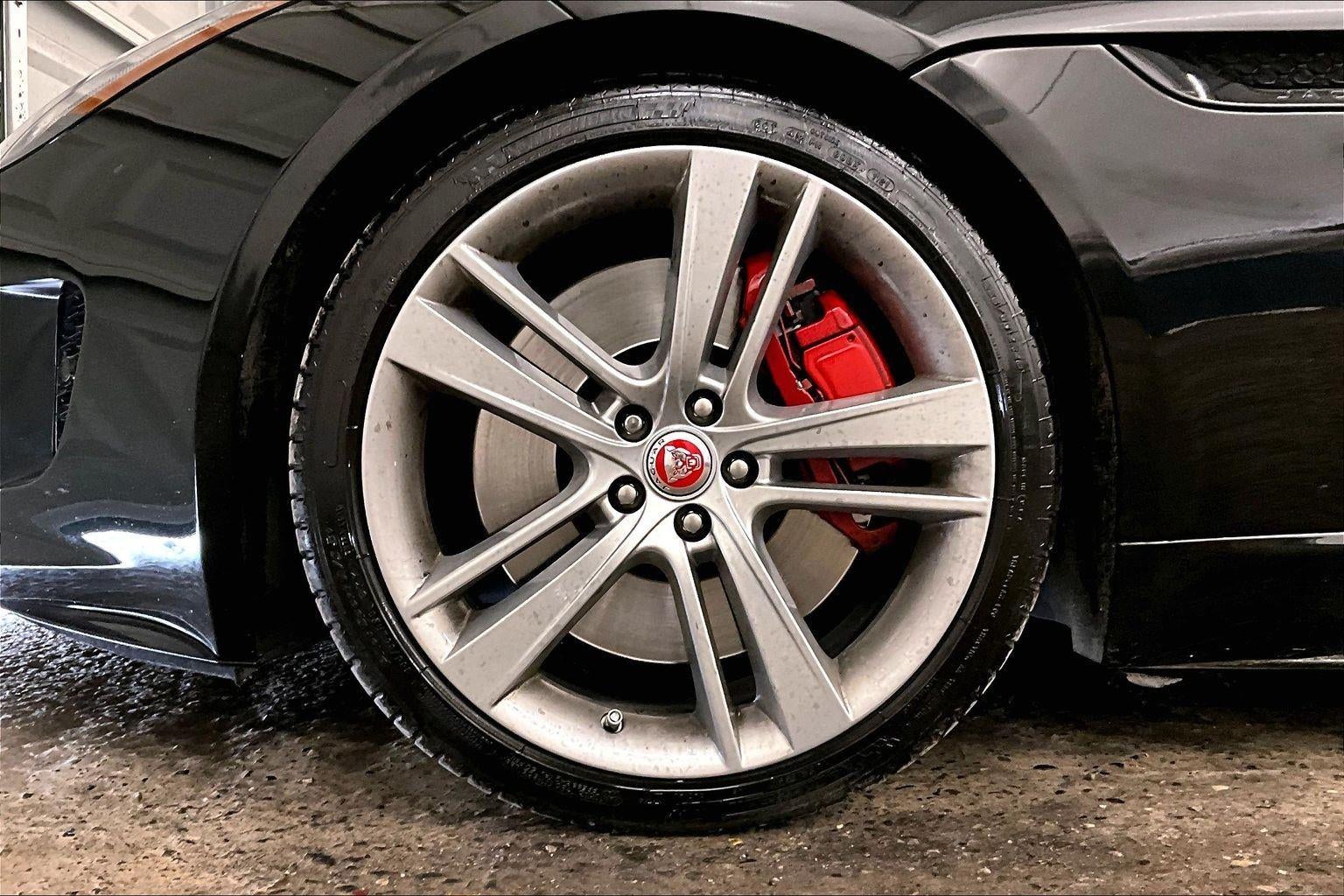 2014 Jaguar F-TYPE V8 S