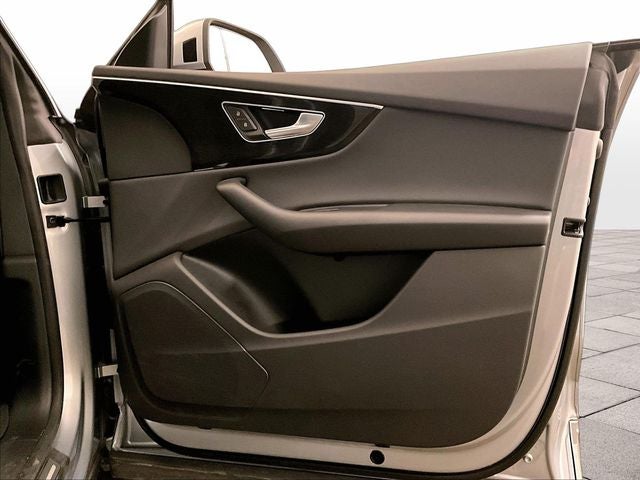 2024 Audi Q8 55 Premium quattro