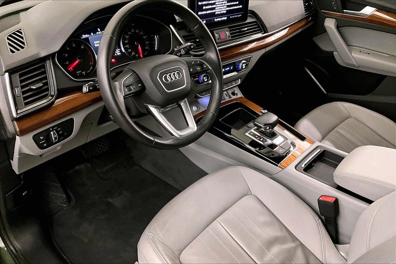 2022 Audi Q5 S line Premium
