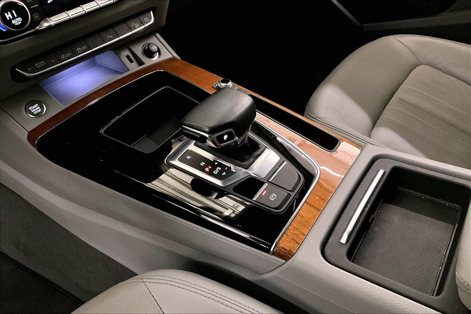 2022 Audi Q5 S line Premium