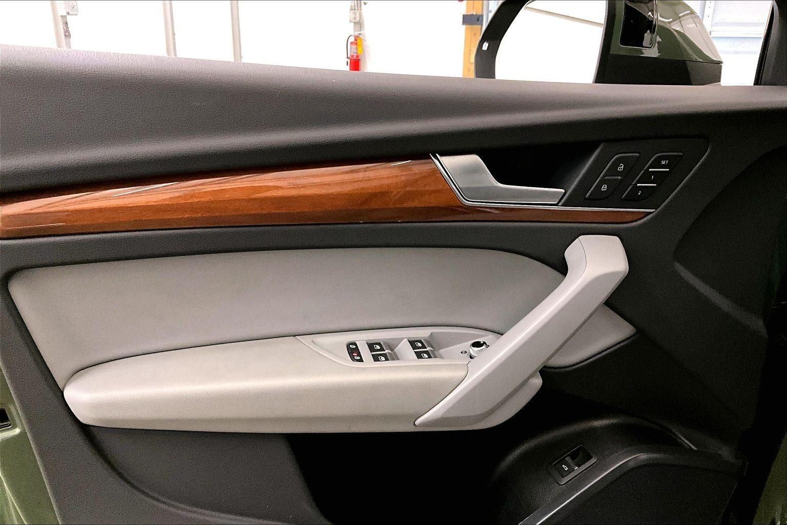 2022 Audi Q5 S line Premium