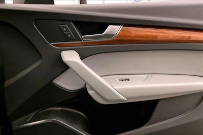 2022 Audi Q5 S line Premium