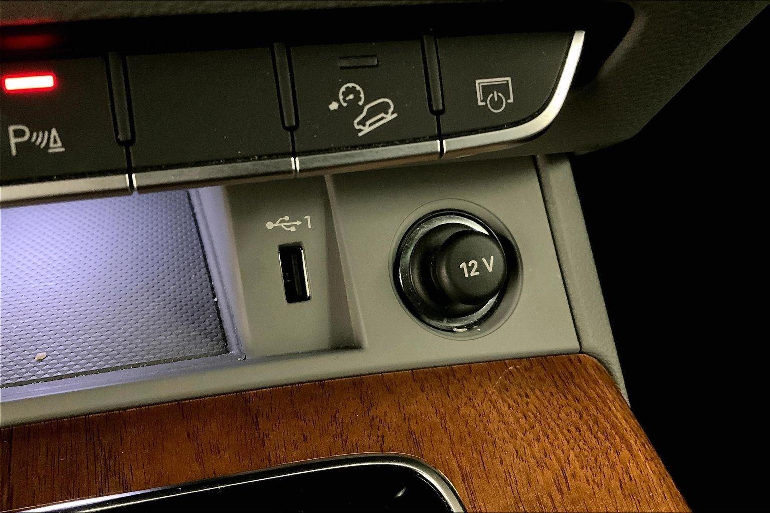 2022 Audi Q5 S line Premium