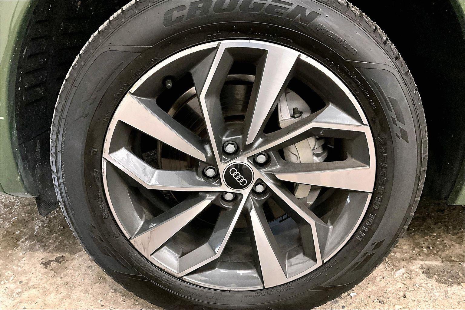 2022 Audi Q5 S line Premium