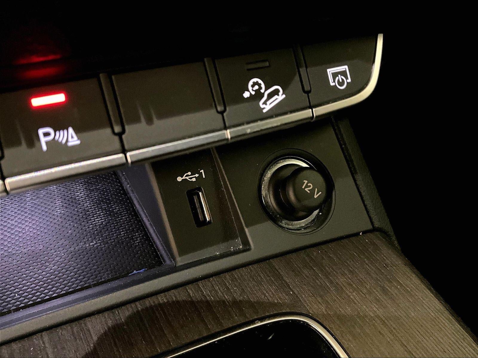 2022 Audi Q5 S line Premium