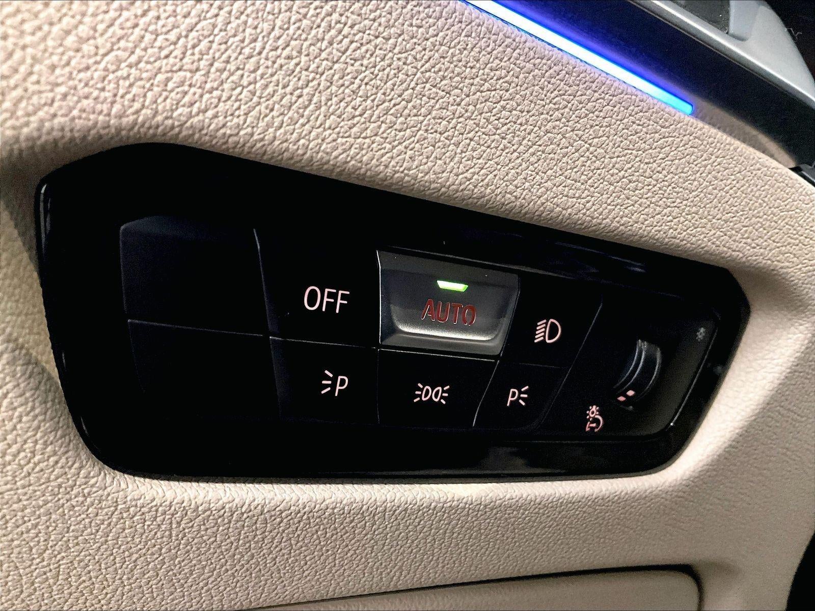 2019 BMW 3 Series 330i xDrive