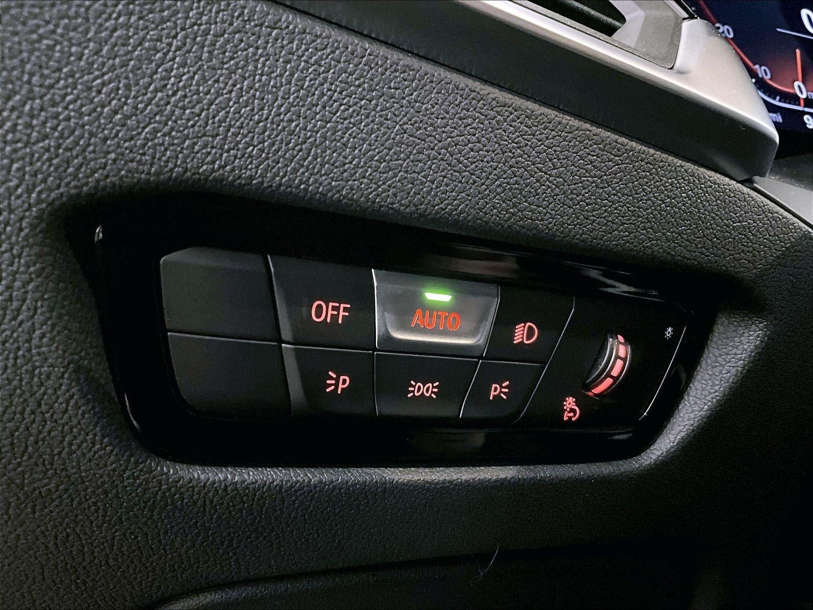 2019 BMW 3 Series 330i xDrive