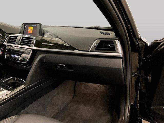 2018 BMW 3 Series 330i xDrive