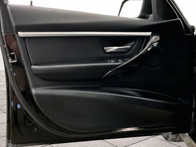 2018 BMW 3 Series 330i xDrive