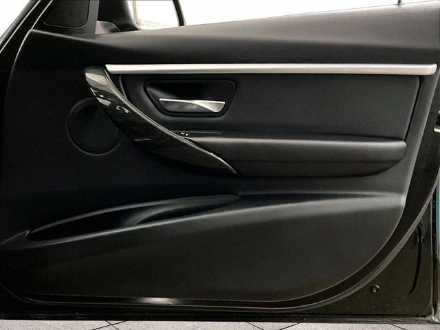 2018 BMW 3 Series 330i xDrive