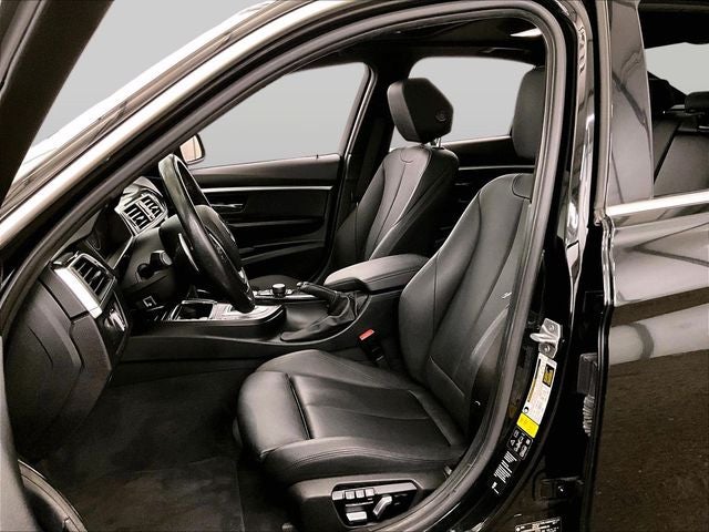 2018 BMW 3 Series 330i xDrive