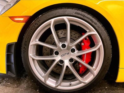 2022 Porsche 718 Cayman GT4