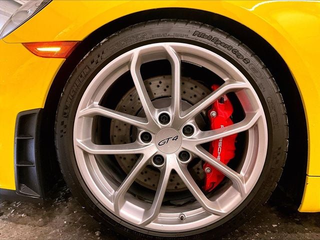 2022 Porsche 718 Cayman GT4