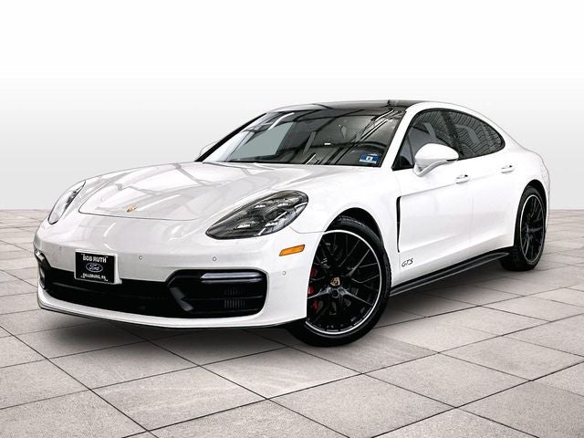 2019 Porsche Panamera GTS
