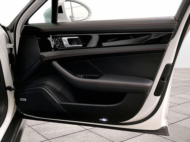 2019 Porsche Panamera GTS