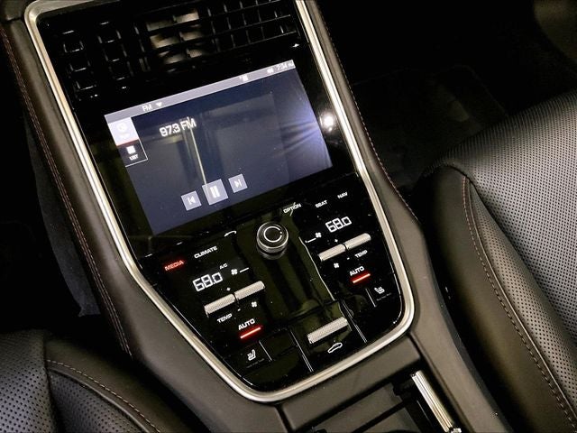 2019 Porsche Panamera GTS
