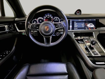 2019 Porsche Panamera GTS