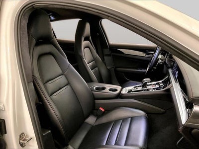 2019 Porsche Panamera GTS