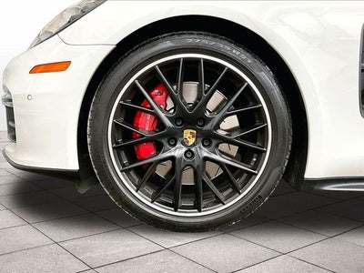 2019 Porsche Panamera GTS