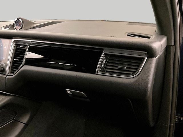 2017 Porsche Macan Base