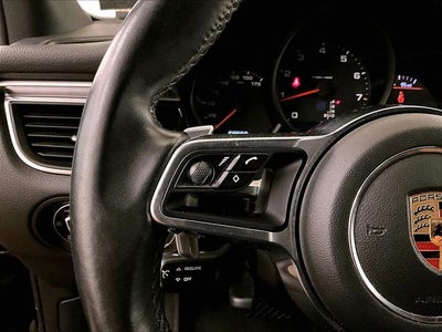 2017 Porsche Macan Base